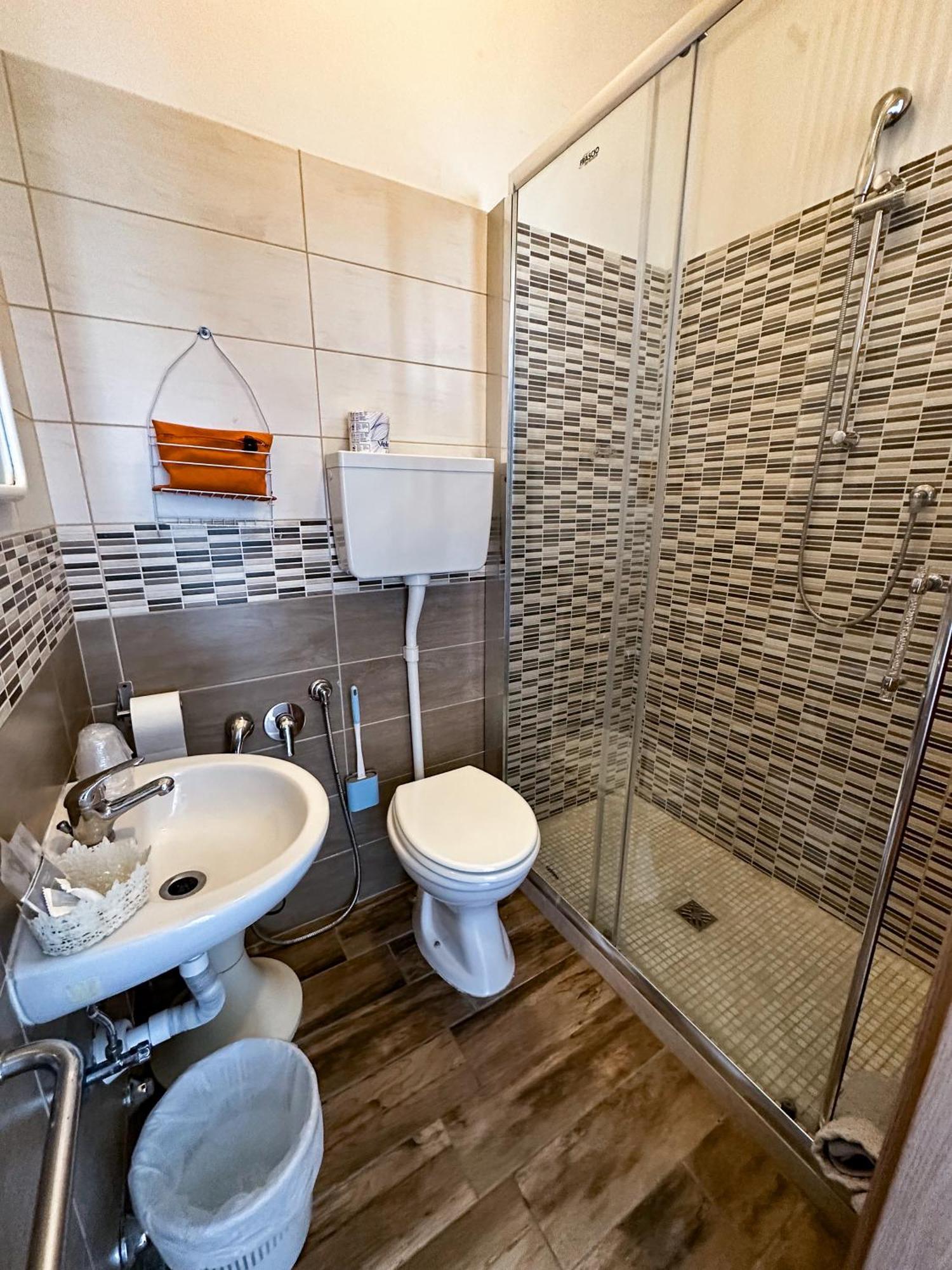Hotel Re Leone Rimini Bagian luar foto