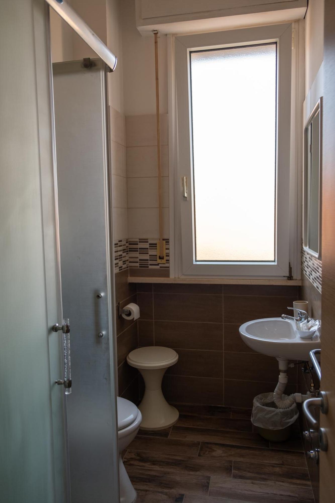 Hotel Re Leone Rimini Bagian luar foto