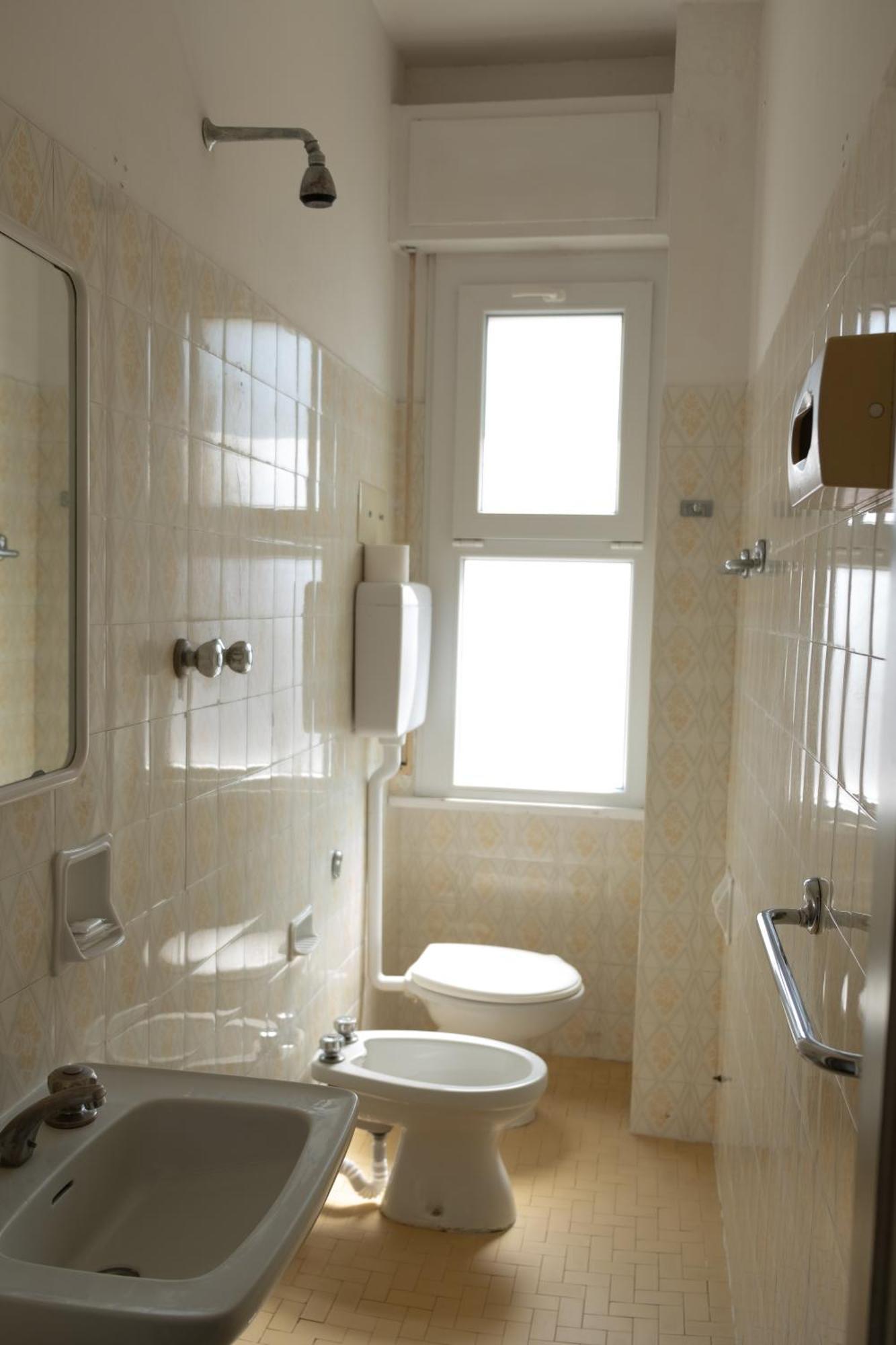 Hotel Re Leone Rimini Bagian luar foto