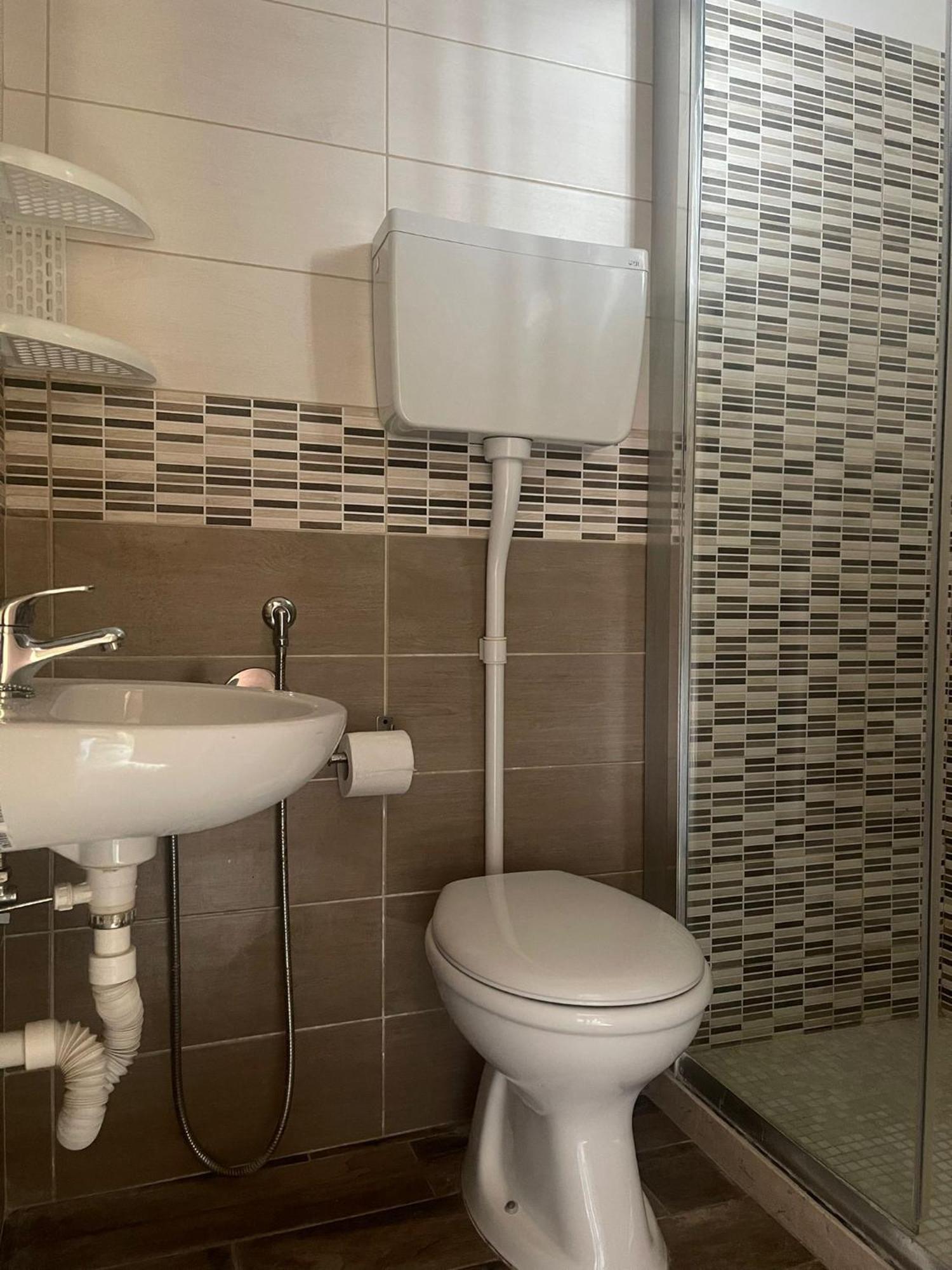 Hotel Re Leone Rimini Bagian luar foto
